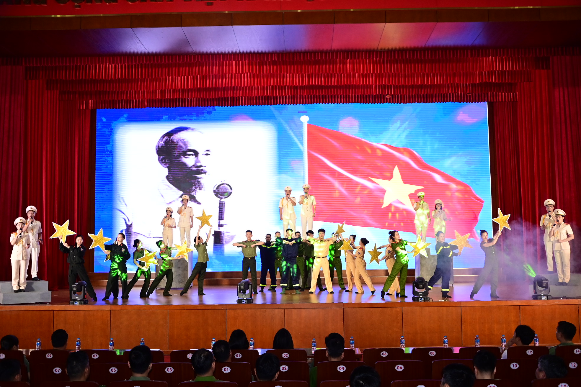 Tổng duyệt chương trình nghệ thuật tham dự Liên hoan nghệ thuật quần chúng CAND lần thứ XII, năm 2023